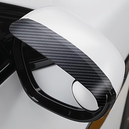 Wide-angle blind spot mirror stuck on car side mirror