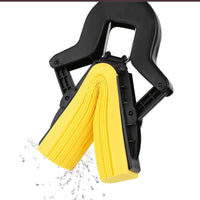 Twist mop with spin-wring mechanism